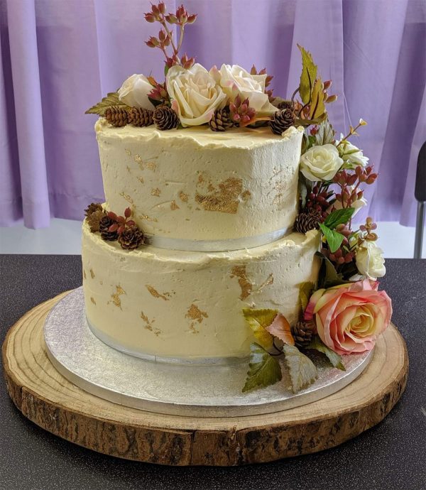 Full buttercream and textured cake finishes - Image 4