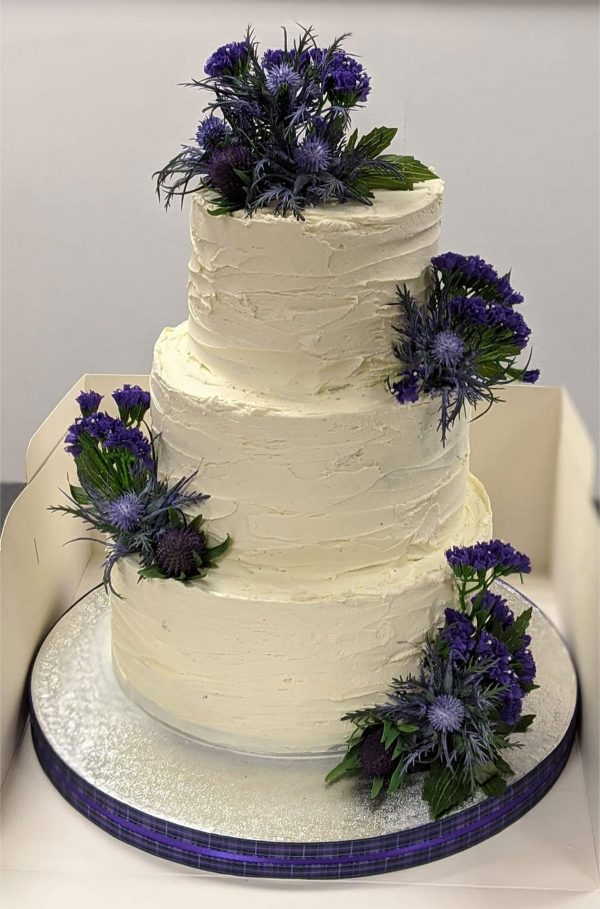Full buttercream and textured cake finishes - Image 3